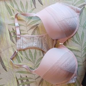 Jessica Simpson 40D Bra
